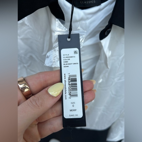 ❌SOLD❌Alice + Olivia Mattie Colorblock Knit Mini Shirtdress Black Off /White NWT - Picture 7 of 14